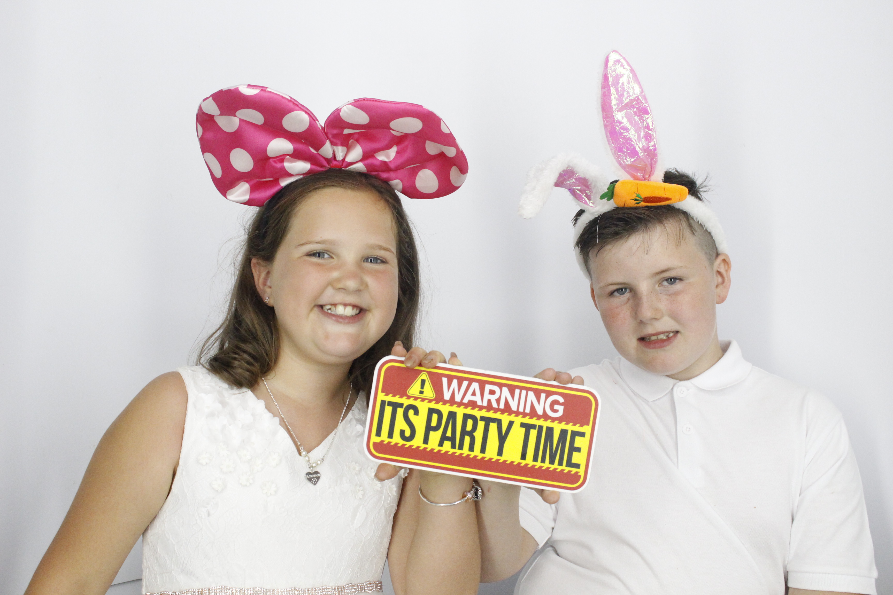 Sam & Rachel's Wedding | View more photos from the event at gallery.myphotoboothexperience.co.uk/u/MyPhotoBoothExperienceLtd/Sam-Rachels-Wedding
